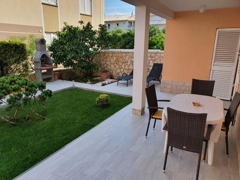 Apartments Niko Novalja Εξωτερικό φωτογραφία