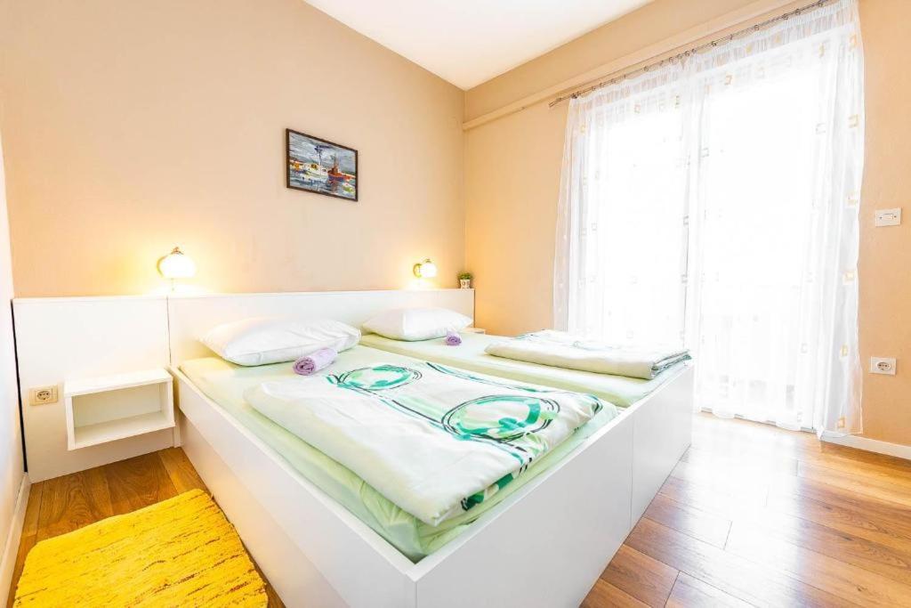 Apartments Niko Novalja Εξωτερικό φωτογραφία