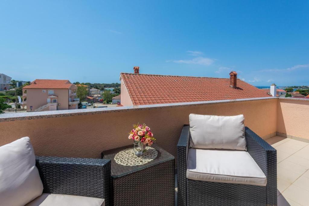 Apartments Niko Novalja Εξωτερικό φωτογραφία