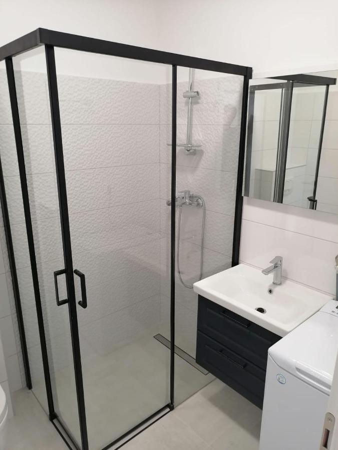 Apartments Niko Novalja Εξωτερικό φωτογραφία