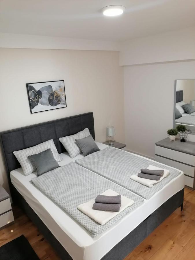 Apartments Niko Novalja Εξωτερικό φωτογραφία
