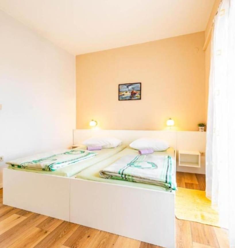Apartments Niko Novalja Εξωτερικό φωτογραφία
